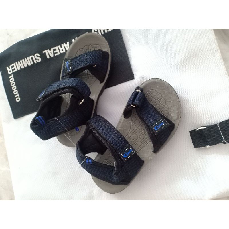 Sandal unisex Boren Catha đi học
