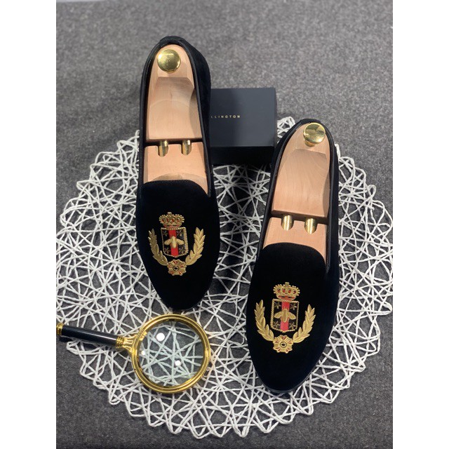 Giày lười nam vải nỉ thêu ong đỏ hoàng gia siêu nét đế 3 phân chất | BigBuy360 - bigbuy360.vn