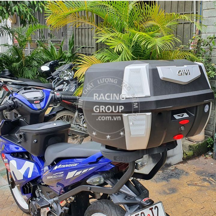 Thùng sau givi B42N 42 lít tặng kèm đế hàng chính hãng bảo hàng 2 năm