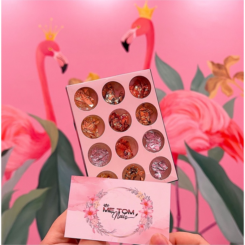 Giấy bạc ẩn móng