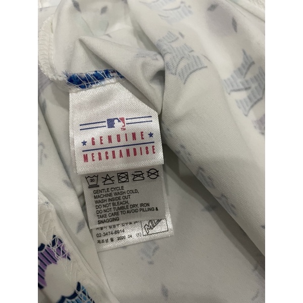 Áo Thun Unisex Chất Cotton 100% Mịn Mát In Logo Toàn Áo