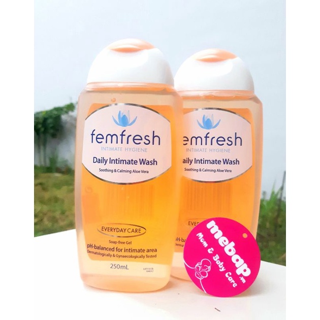 DUNG DỊCH VỆ SINH PHỤ NỮ FEMFRESH 250ML