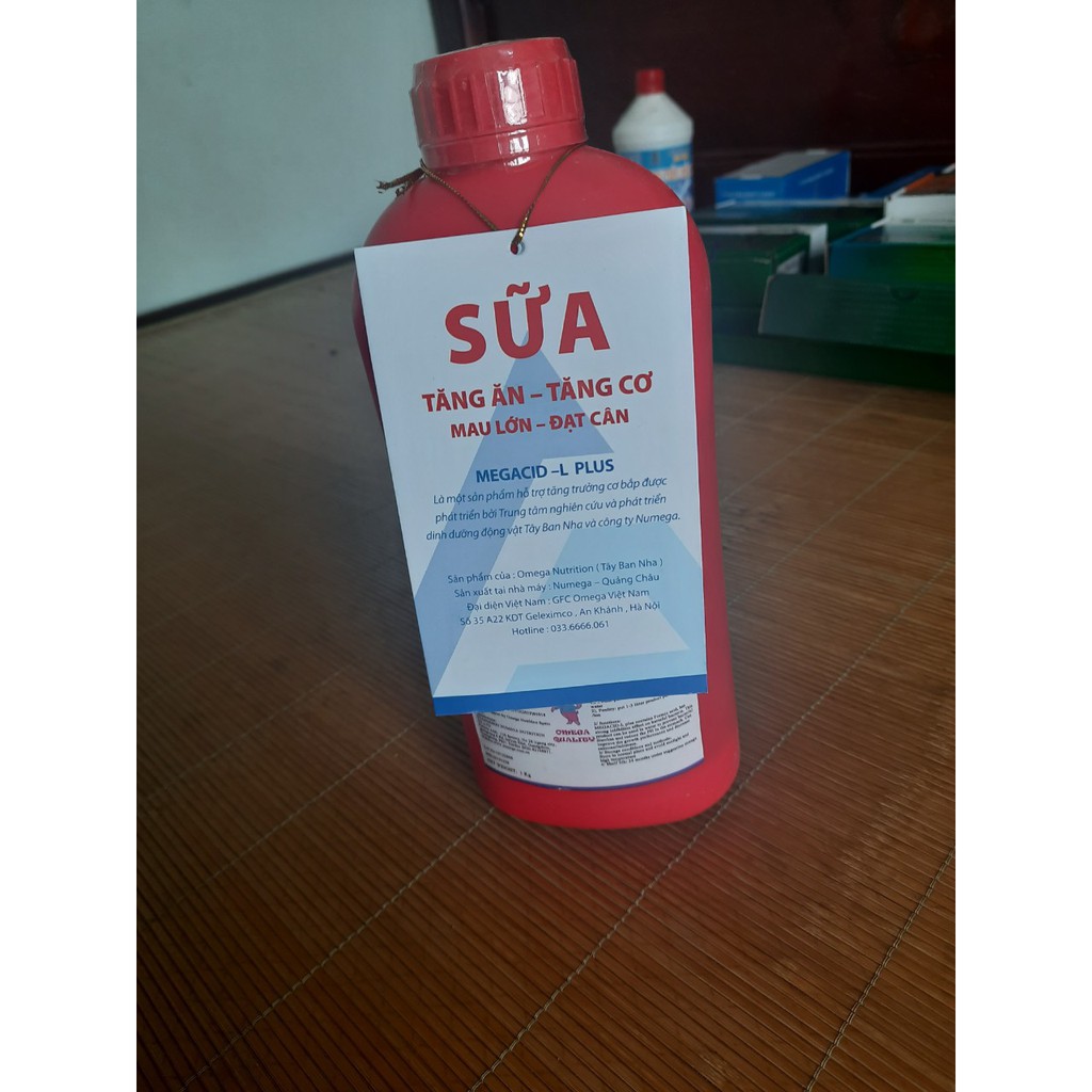 Tăng cân nhanh Sữa Megacid Plus +, bổ sung vitamin khoáng chất cho vật nuôi