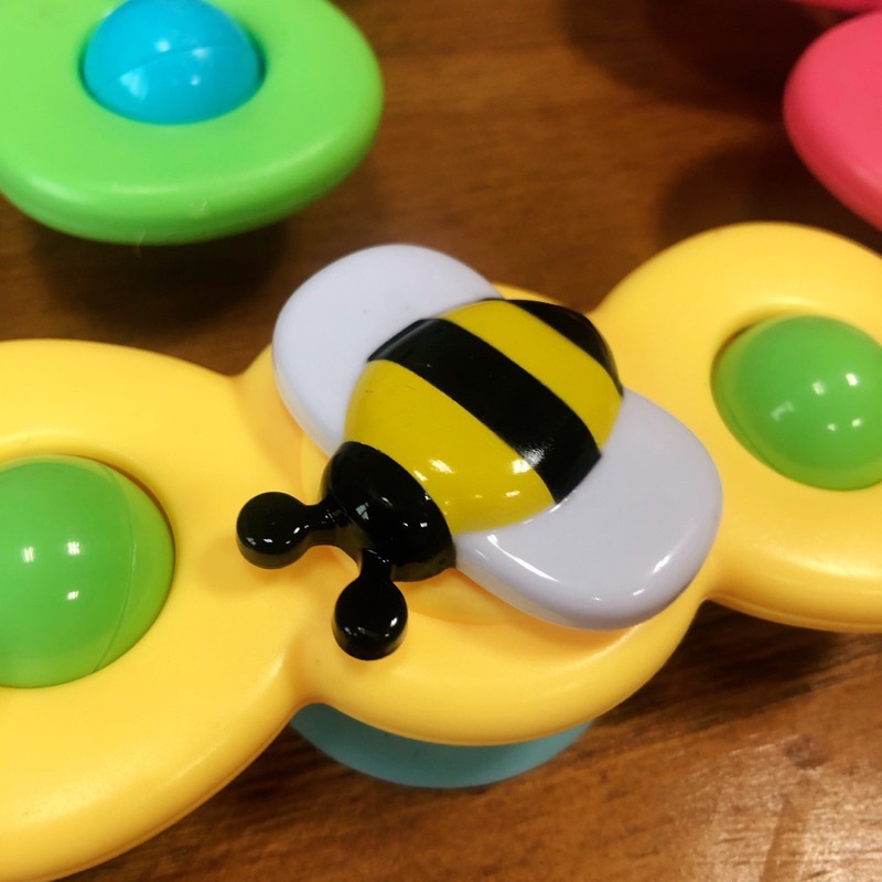 SET 3 CON QUAY CHONG CHÓNG DÍNH TƯỜNG CHO BÉ