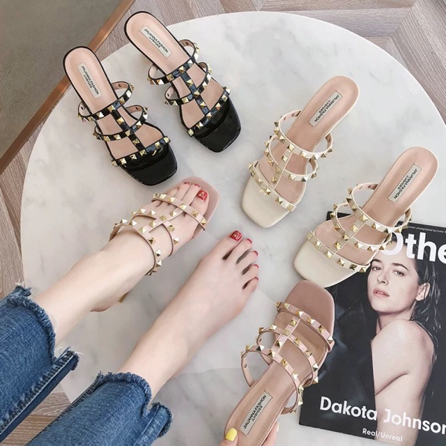 Dép đinh tán cao 5p