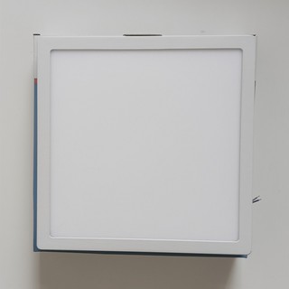 Đèn LED ốp trần vuông 18W