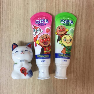 KEM ĐÁNH RĂNG LION của Nhật dành cho Bé Yêu