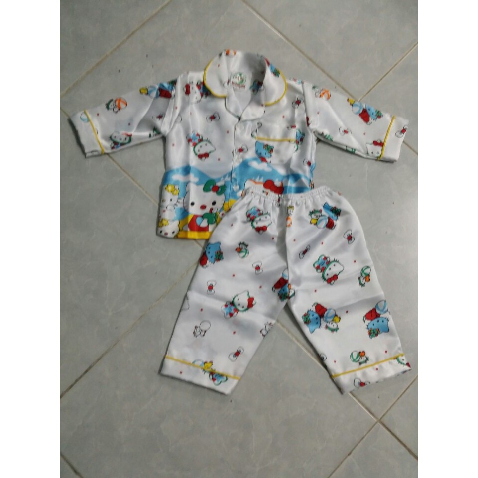 BỘ ĐỒ Ở NHÀ BÉ GÁI