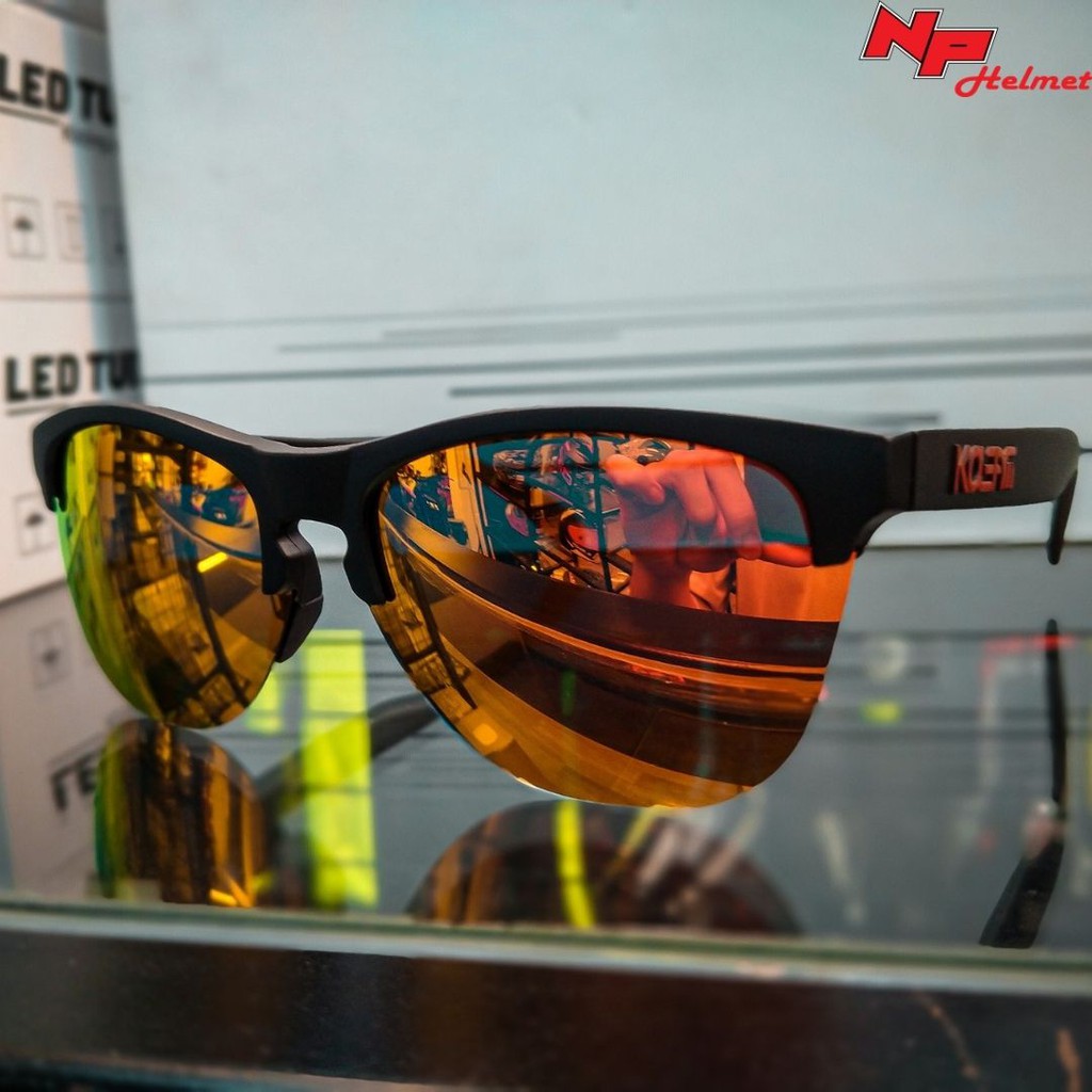 KÍNH MÁT THỂ THAO KDEAM