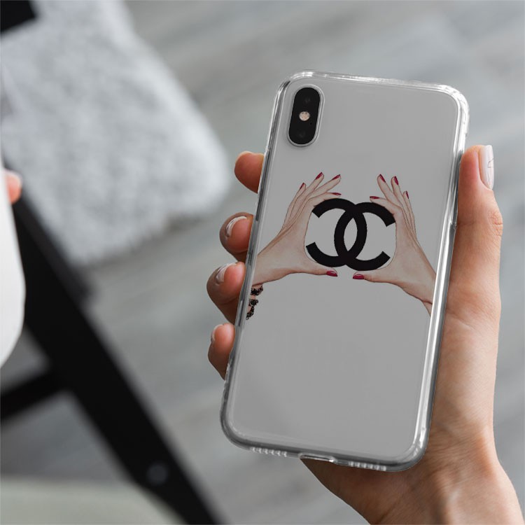 Ốp lưng logo Chanel ôm 2 bàn tay cho Iphone 5 6 7 8 Plus 11 12 Pro Max X Xr BRD20210128