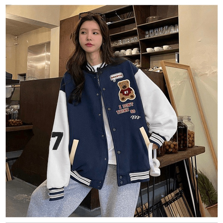 Áo Khoác Nỉ Bomber Nữ Gấu Nâu 87 Nút Bấm Phối Tay Khác Màu Kiểu Dáng Bóng Chày Form Rộng Mặc Hợp 4 Mùa Thoải Mái [NEW UN