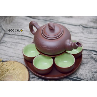 Bộ ấm chén tử sa Gốm sứ Bát Tràng - dáng trúc đào gồm 1 ấm trà, 6 chén, 1 đĩa kê, 1 khay tròn