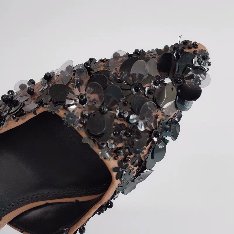 Sandal cao gót đính hoa ZaRa - hàng dư xịn. Ảnh thật