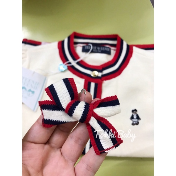 Áo cardigan len cho bé gái TW màu kem nơ rời