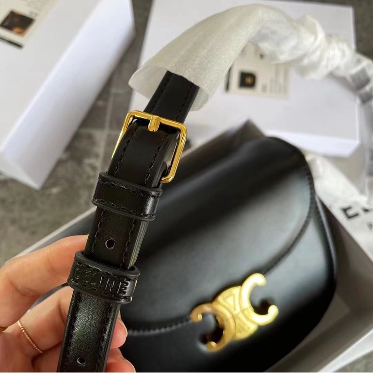 Túi Xách Tay Bằng Da Sáng Phong Cách LISA 2022