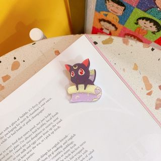 Huy hiệu cài ghim