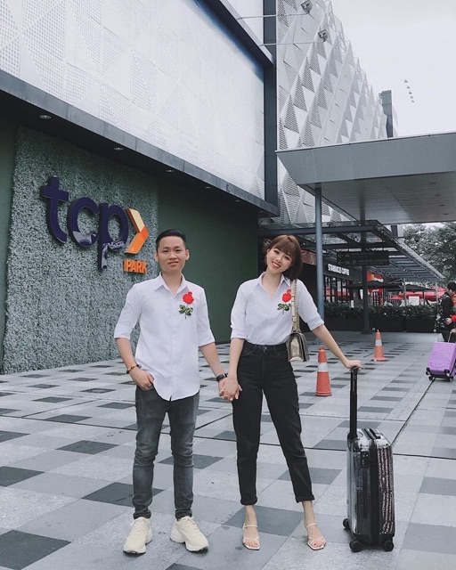 Sơ mi thêu hoa hồng đơn