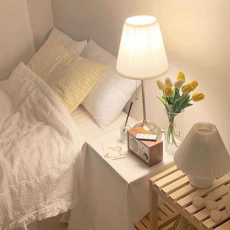 Đèn bàn đầu giường ngủ kiểu cổ điển IKEA ARSTID chưa bóng