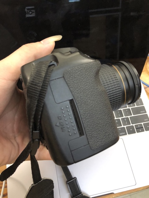 Máy ảnh Canon 40D kèm kit 28-80mm hoặc 18-55mm