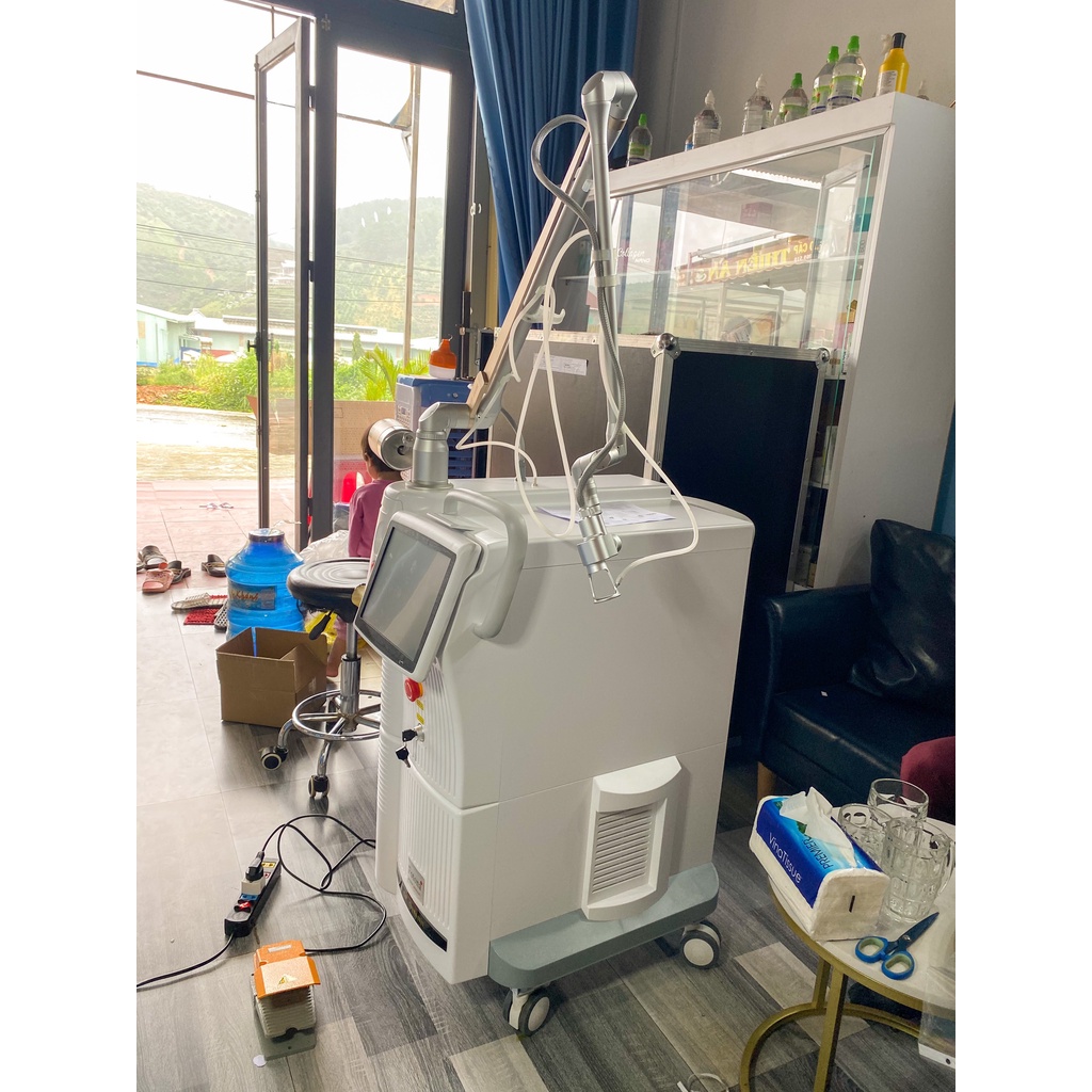 Bảo Nguyên - Máy Laser co2 Fractional,laserTrục Khuỷu,Chuyên Điều Trị Sẹo Rỗ.cắt mụn thịt,mụn ruồi,trẻ hóa âm đạo