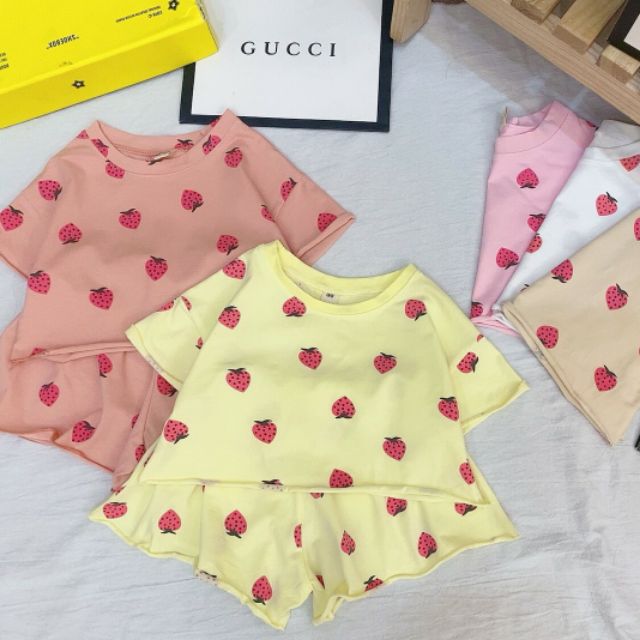 8_20kg ( có số đo áo) Bộ dâu tây bé gái HÀNG QUẢNG CHÂU_CHUẨN SHOP_ KHĂN RẰN SHOP