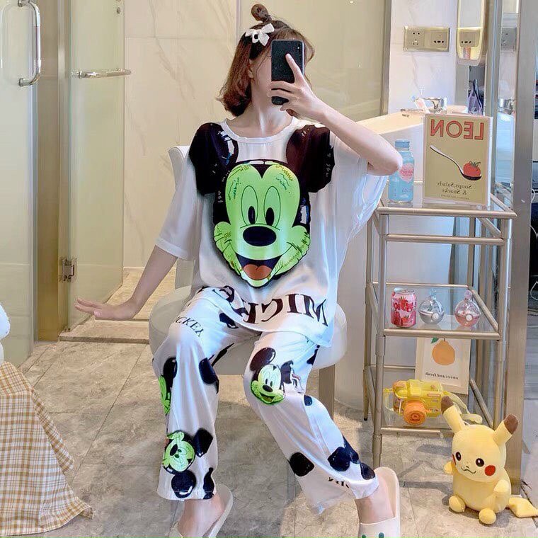 Bộ đồ mặc ở nhà nữ in hình chuột mickey dễ thương, áo cộc quần dài vải thun cotton thoáng mát,dành cho mặc ở nhà đi ngủ