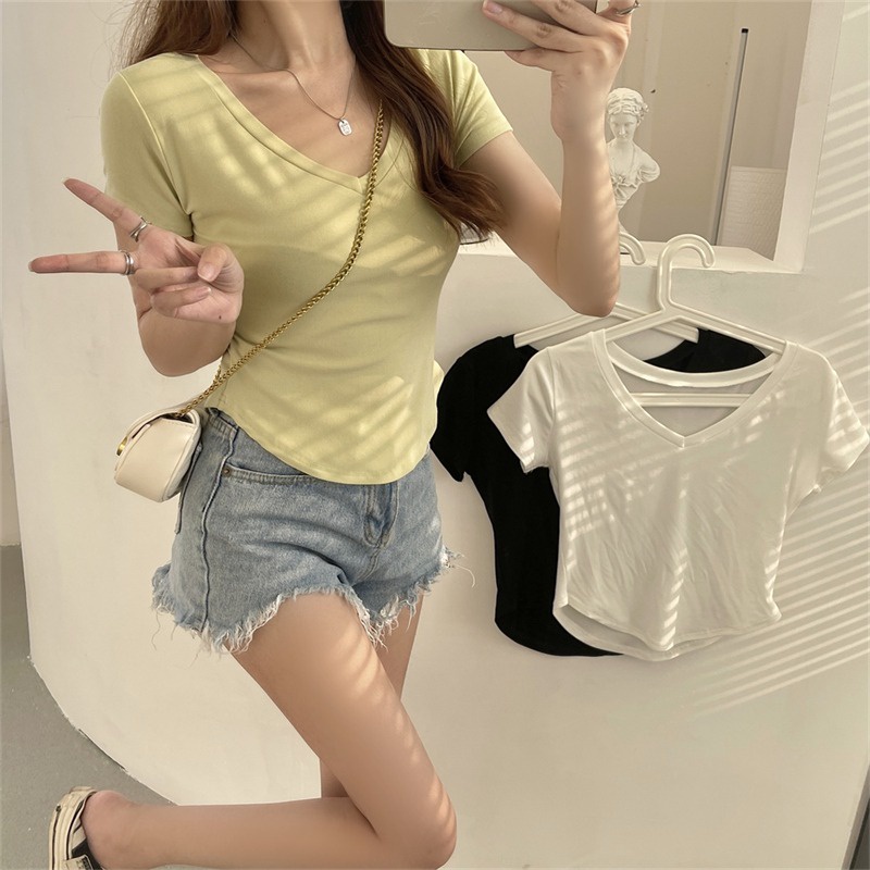 Hàng Mới Về Áo Thun Nữ Ngắn Tay Cổ Chữ V Màu Trơn Thời Trang