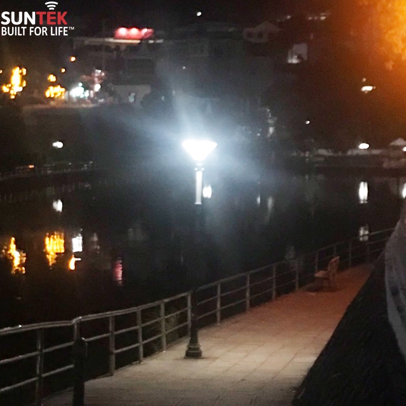 [Trả góp 0%] Đèn Công Viên Sân Vườn Năng Lượng Mặt Trời SUNTEK CV02 100W - Hàng Chính Hãng - Bảo hành 3 năm 1 đổi 1