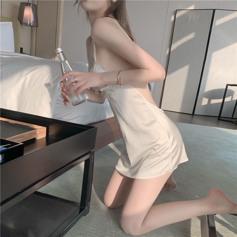 Váy ngủ sexy , đầm ngủ 2 dây vải lụa lạnh phối ren hở lưng gợi cảm 2021 - KNVN02