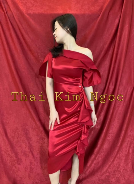 Đầm lệch vai bèo phi lụa | BigBuy360 - bigbuy360.vn