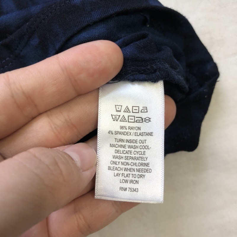 Áo Thun Nữ Tahari Cotton Lụa Loang Đen / Loang Xanh Cổ Thuyền Tay Ngắn