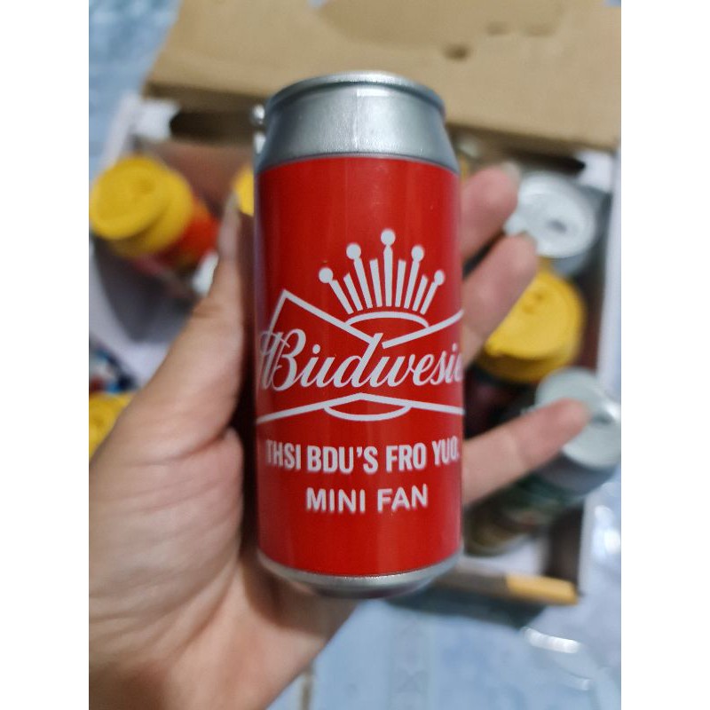 Quạt điện hình lon nước