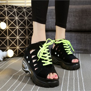 Giày sandal nữ đế nâng cá tính S037D