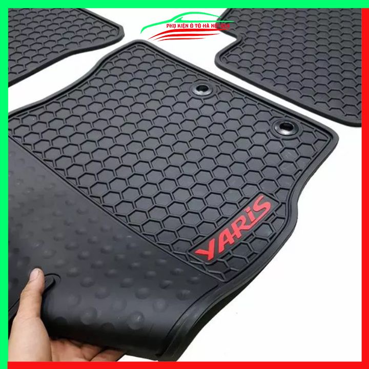 Thảm lót sàn cao su cho xe Toyota Yaris 2021-2022 hàng chuẩn theo xe chịu lực tốt
