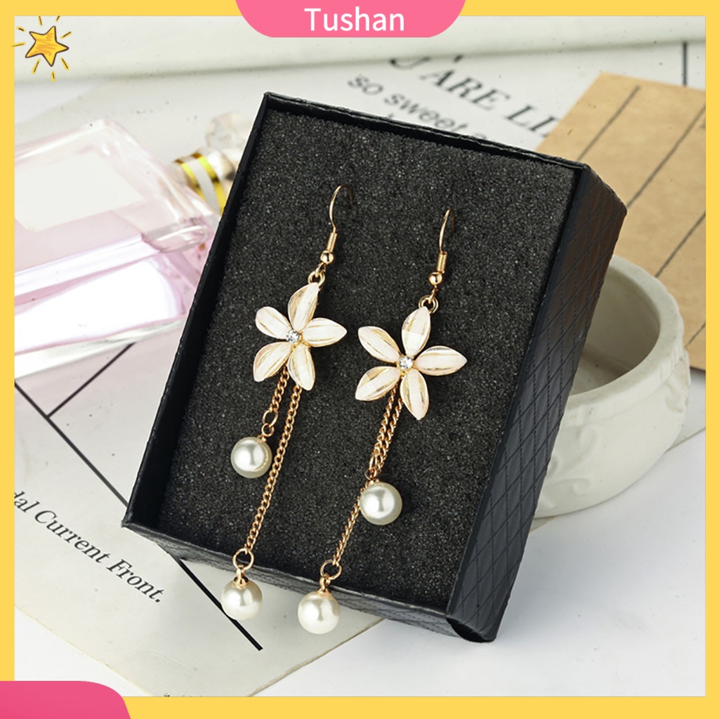 Bông tai hoa gắn ngọc trai giả sang trọng