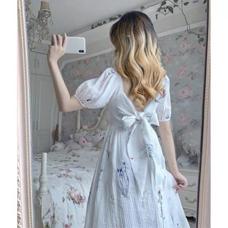 Đầm trắng vintage,