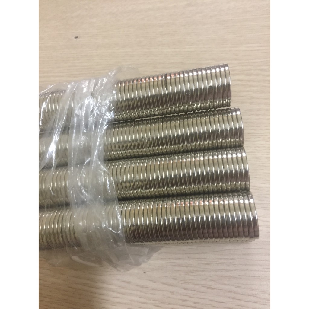 Nam châm viên trắng đất hiếm 20x2mm, loại nam châm trụ tròn mỏng lực hút mạnh