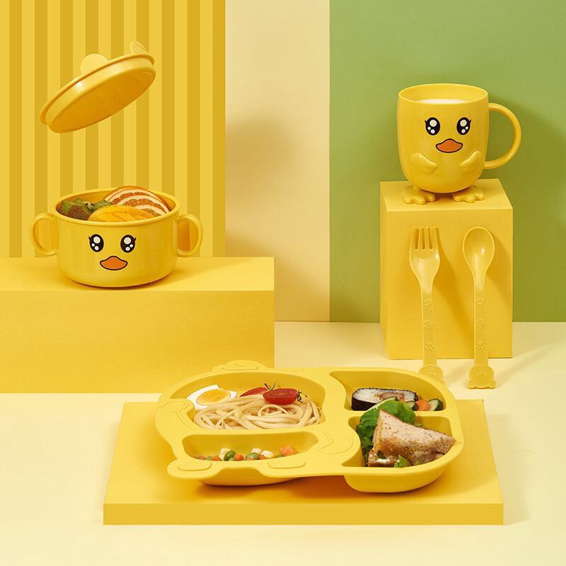 Set 5 dụng cụ đồ ăn hình con vịt vàng hoạt hình nhỏ chống rơi cho trẻ em