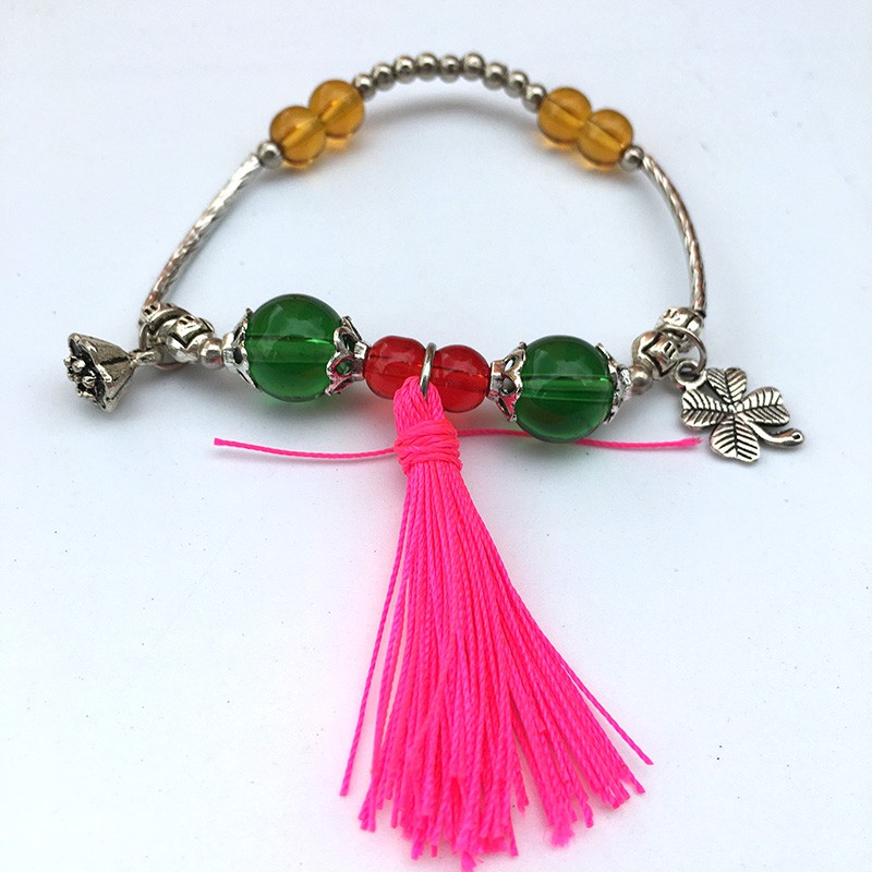 VT197 Vòng tay hạt đá mix charm gắn tua rua 5 cái/lốc