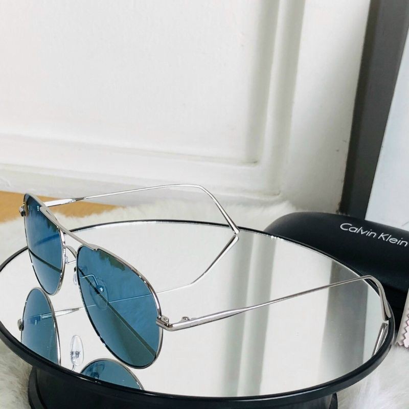 Kính Calvin Klein