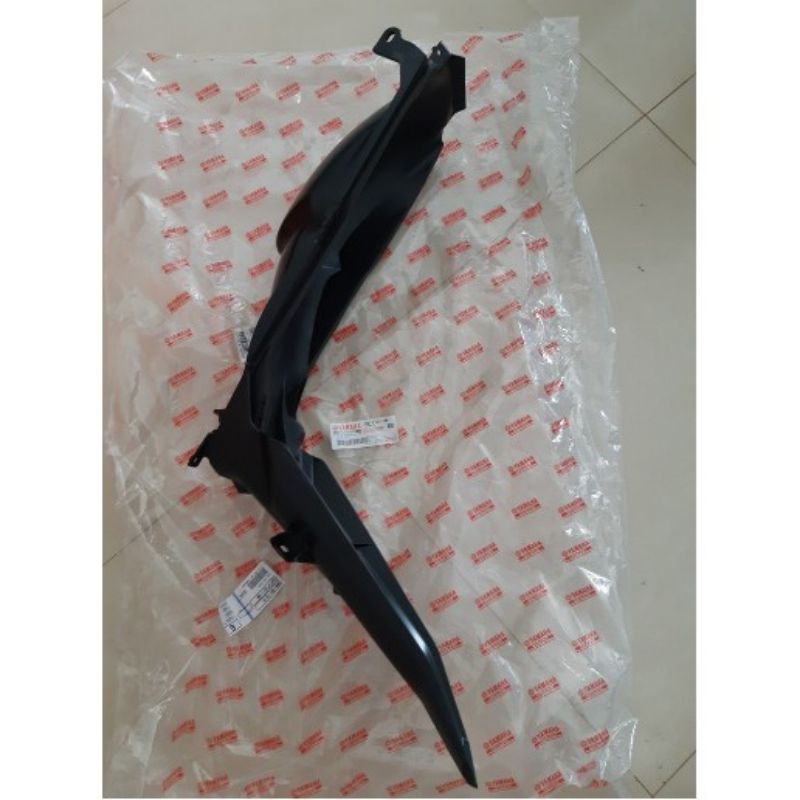 Dè chắn bùn sau zin Ex135 chính hãng yamaha