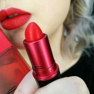 Son MAC Ruby Woo