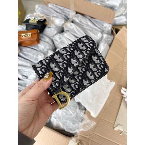 Ví cầm tay dior kèm dây đeo chéo size 12cm