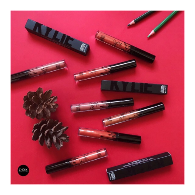 Son kylie đủ màu