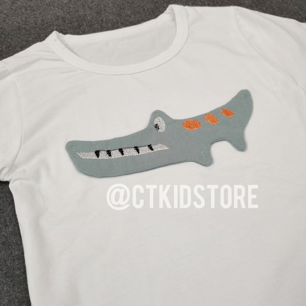 Bộ đồ bé trai đi chơi cộc tay họa tiết chú cá sấu CTF095 - Màu: Trắng