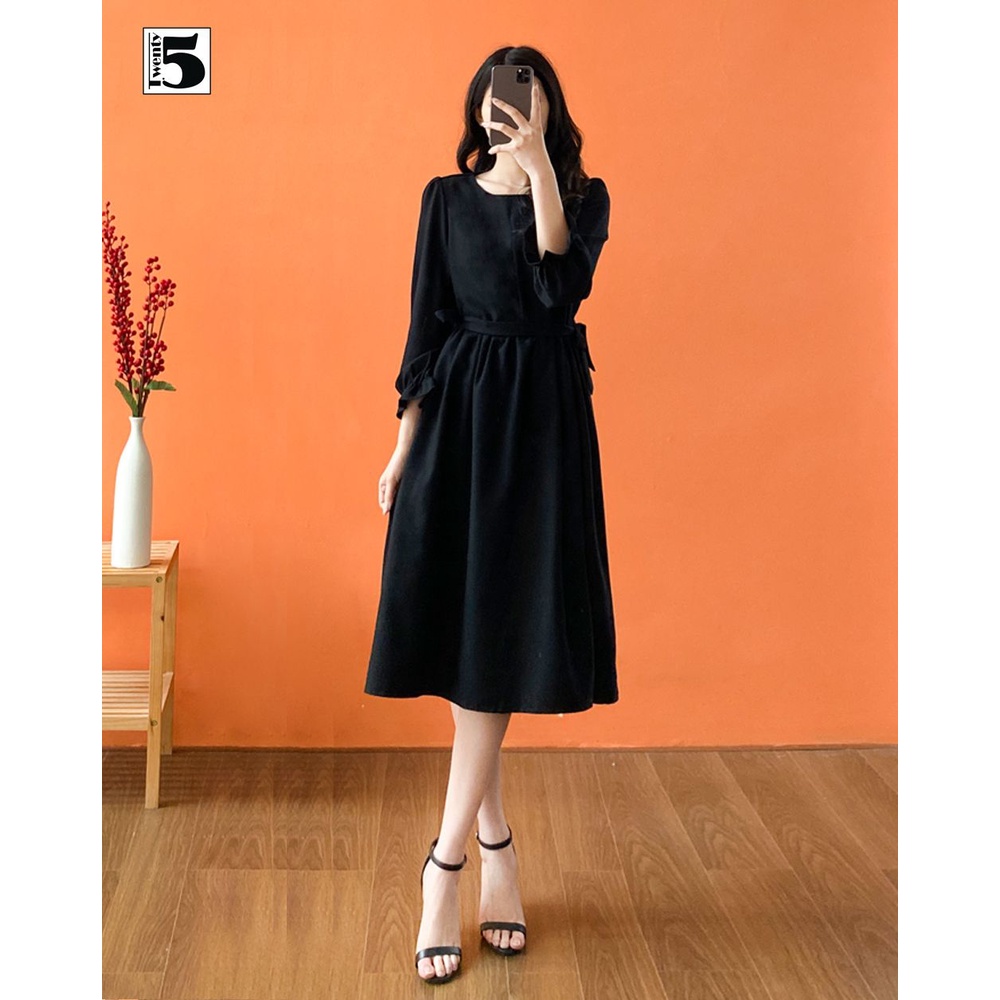 Đầm nhung nữ cổ tròn thắt dây eo hai bên Twentyfive N2167