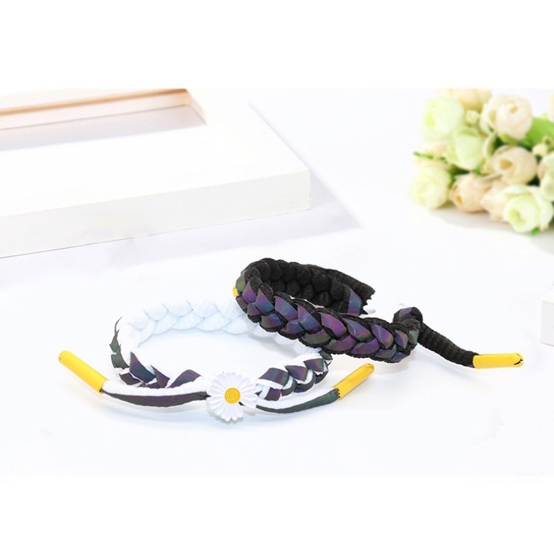 Vòng đeo tay phản quang hình hoa cúc siêu cá tính