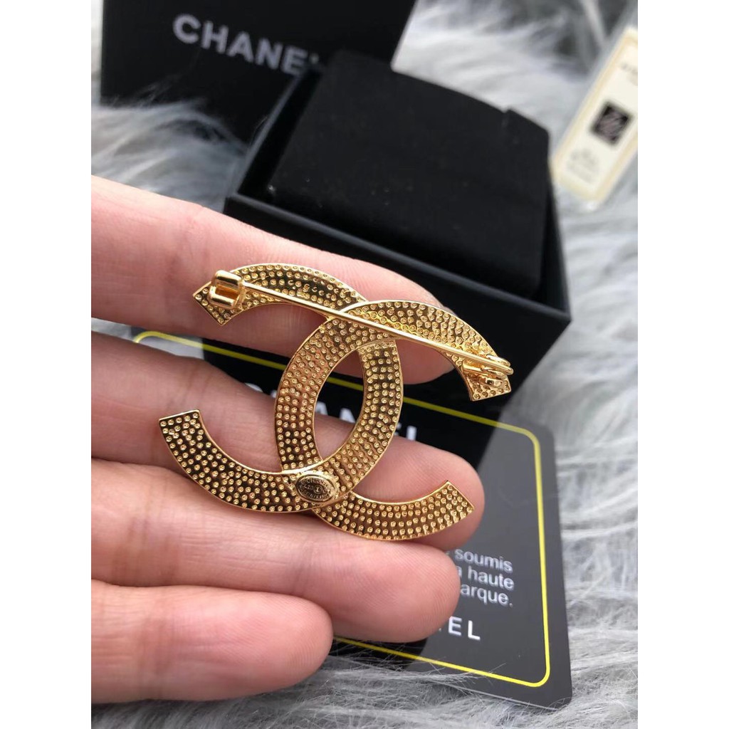 Trâm cài áo phong cách vintage