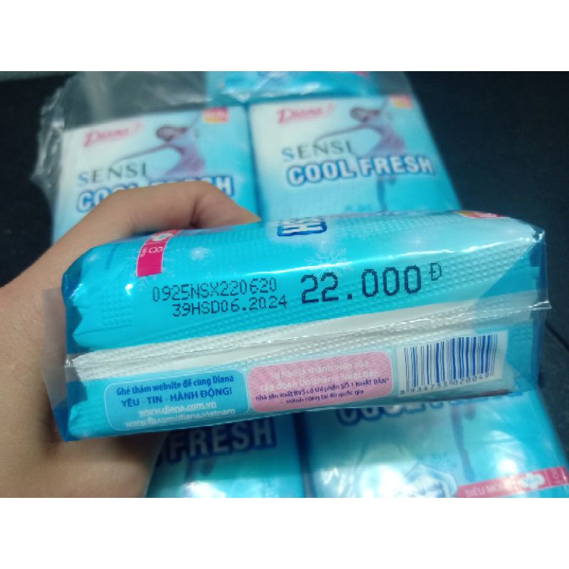Băng vệ sinh Diana Sensi Cool Fresh mát lạnh 8 miếng