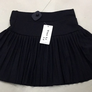 Chân váy xếp ly QC
